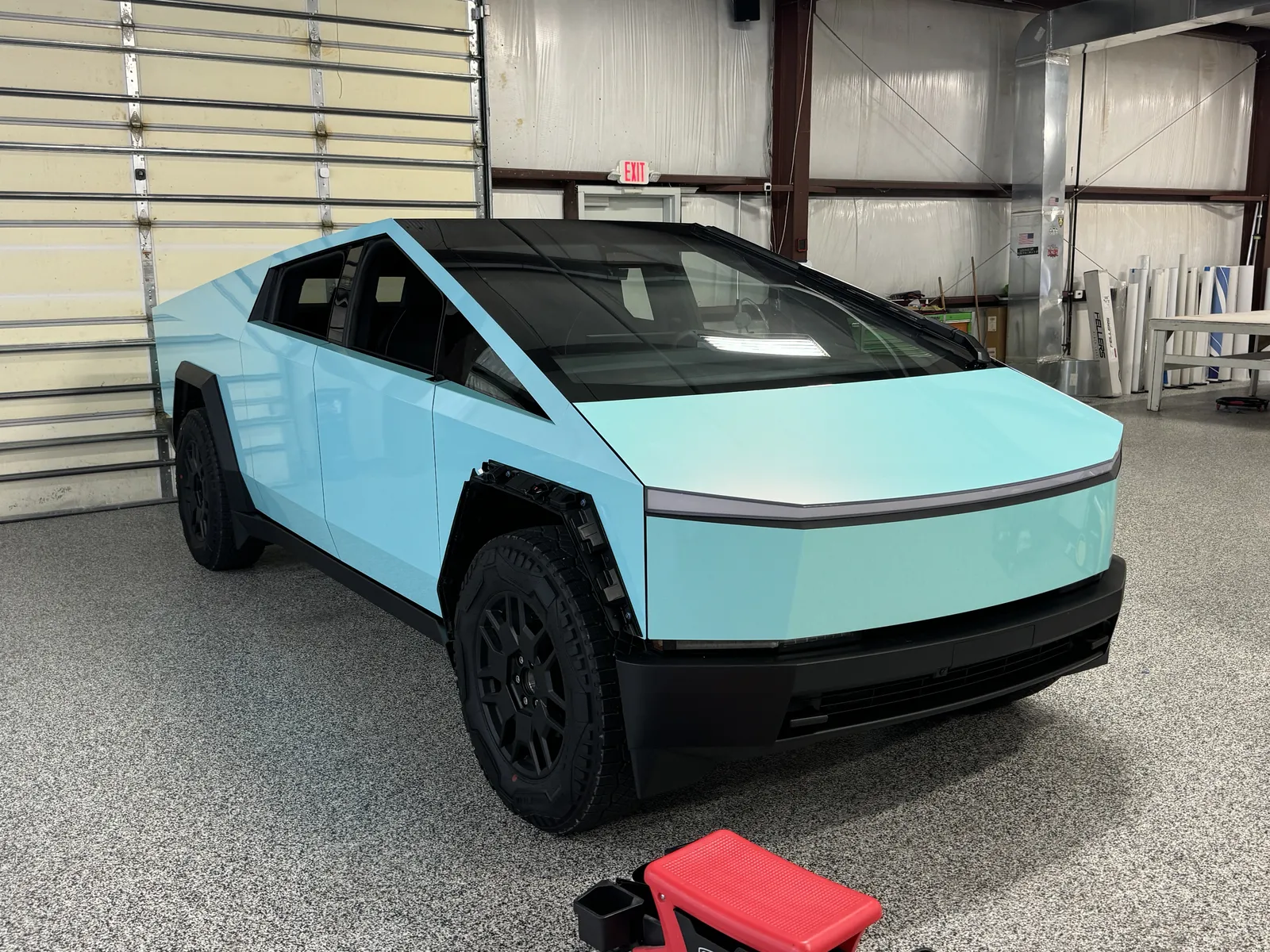 Tiffany blue Tesla Cybertruck